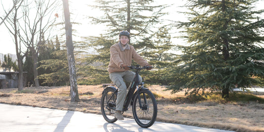 Mittelmotor vs. Hinterradnabenmotor: Was ist der Unterschied bei einem E-Bike?